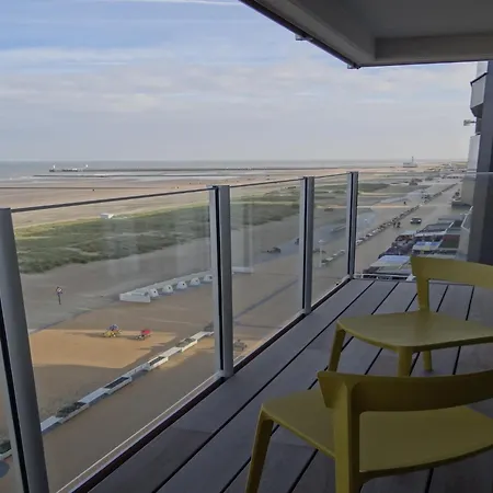 In By The Beach, Cleaning Included * Nieuwpoort