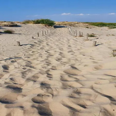 In By The Beach, Cleaning Included Апартаменты Ньивпорт